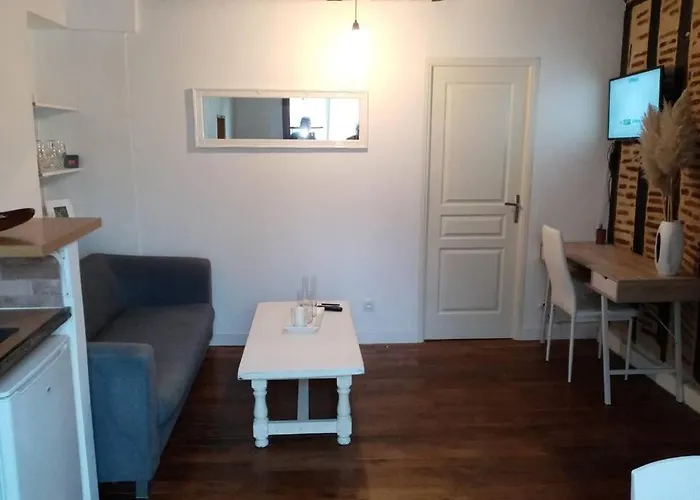 Appartement deux pièces - coeur de ville quartier cathédrale